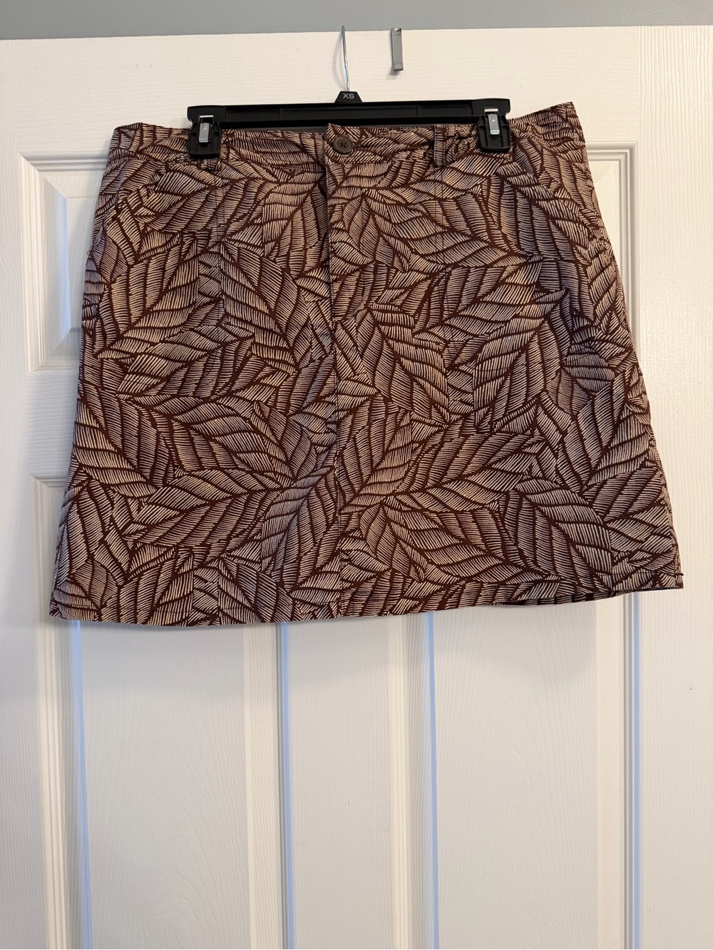 White Stag Brown Leaf-Print Mini Skort